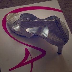 Selling some shoes